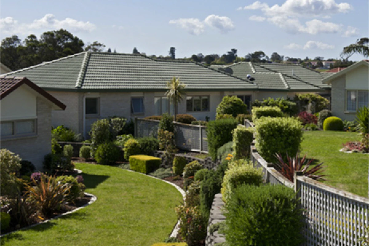 acacia-cove-village-1