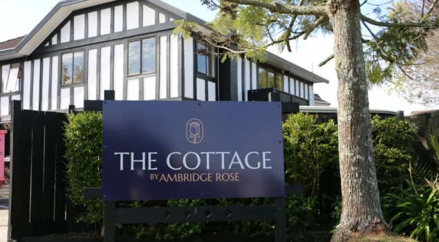 ambridge-rose-cottage-1