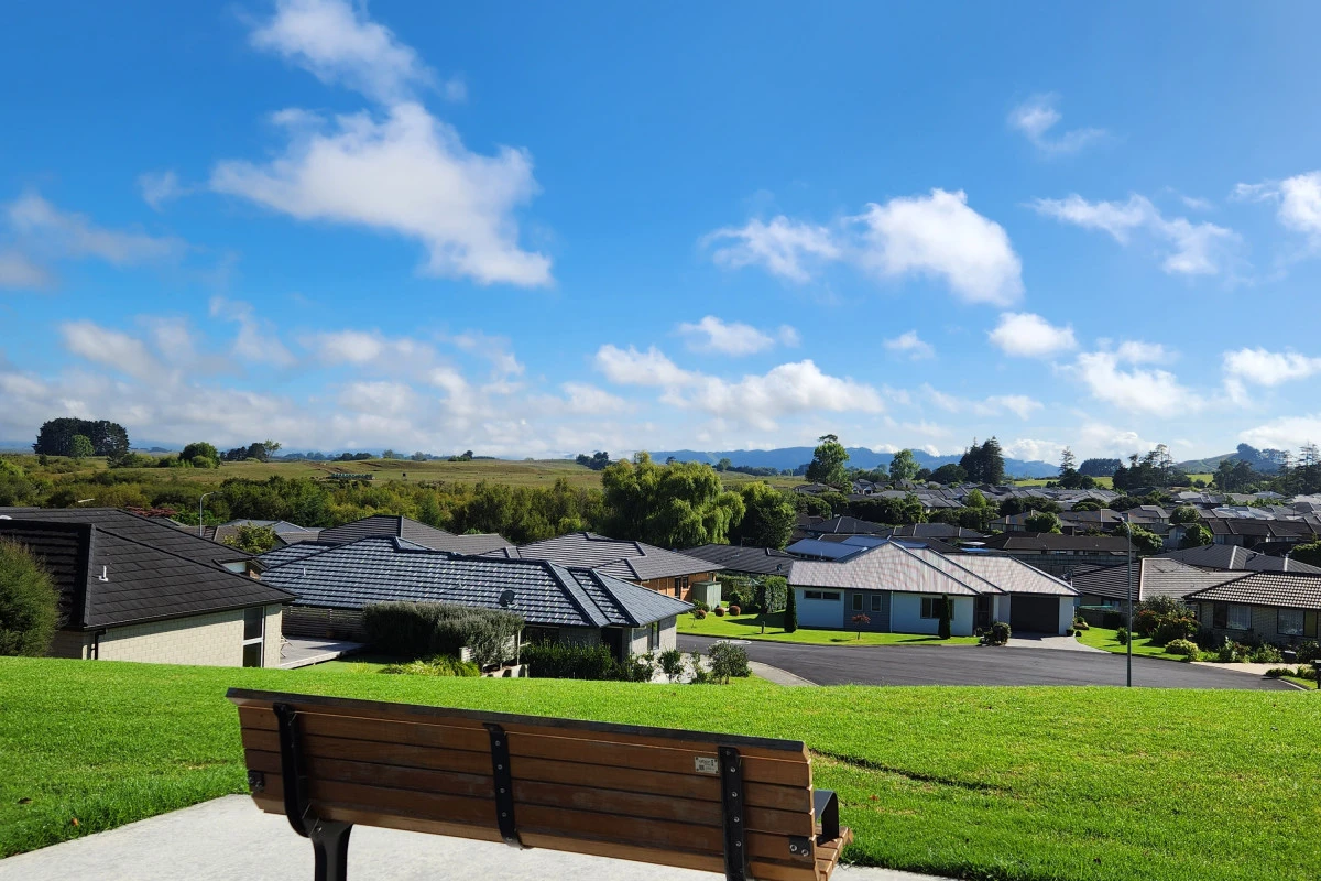 aparangi-village-13512