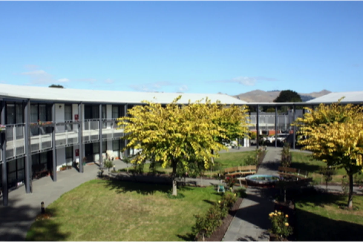 avon-lifecare-retirement-living-1