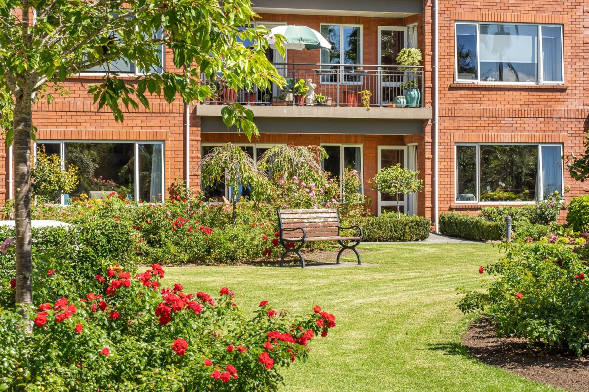 bruce-mclaren-retirement-village-care-home-4375