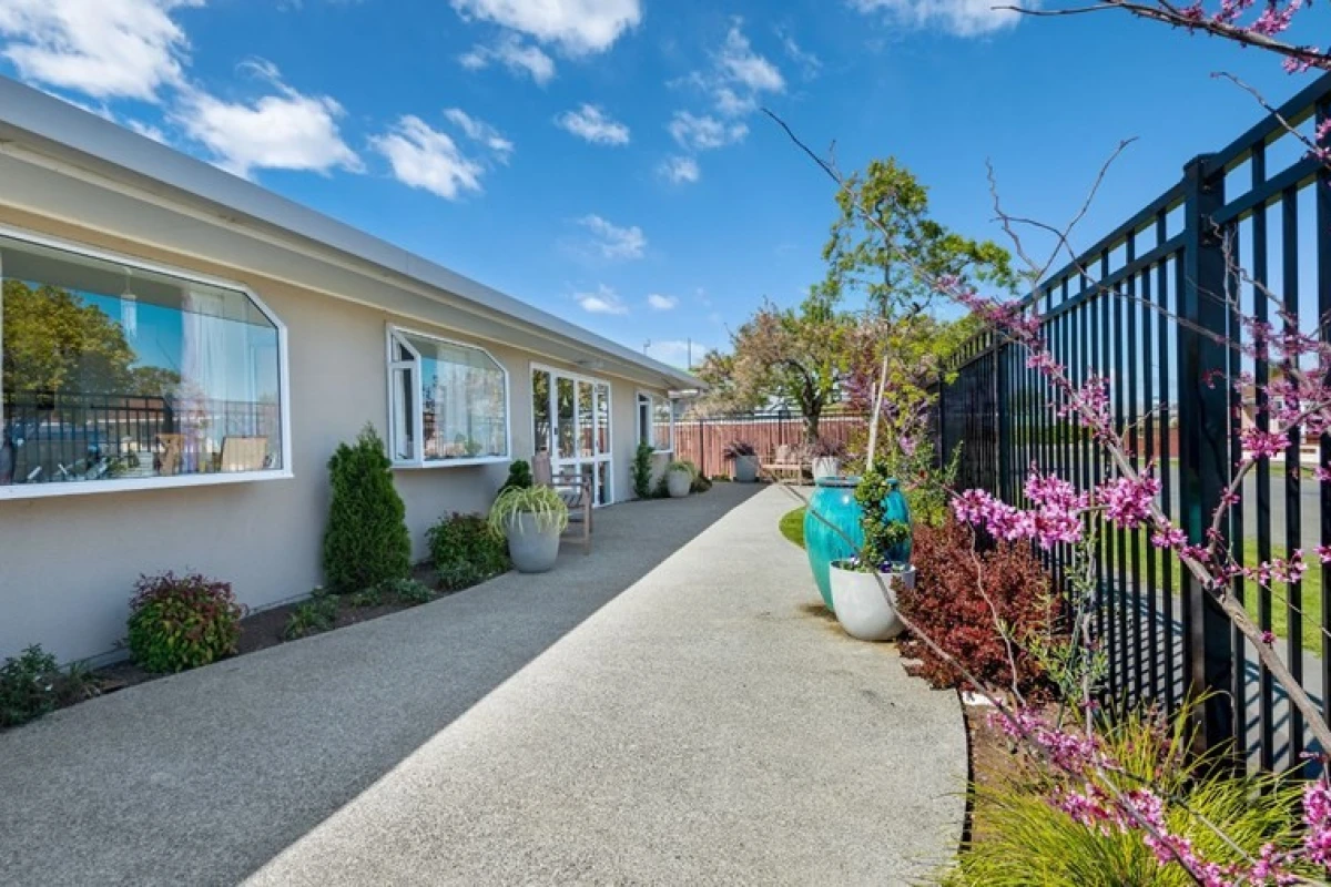 bupa-bethesda-care-home-2803