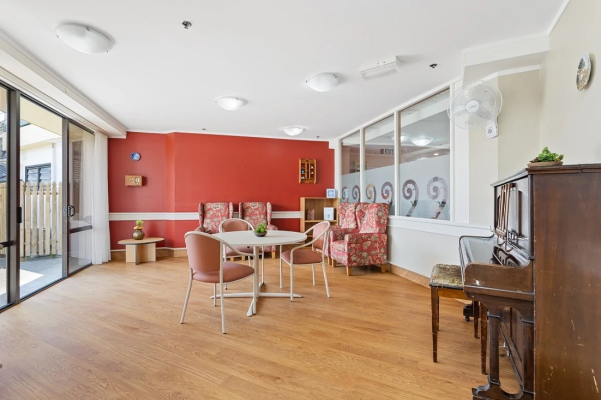 bupa-glenburn-care-home-2073