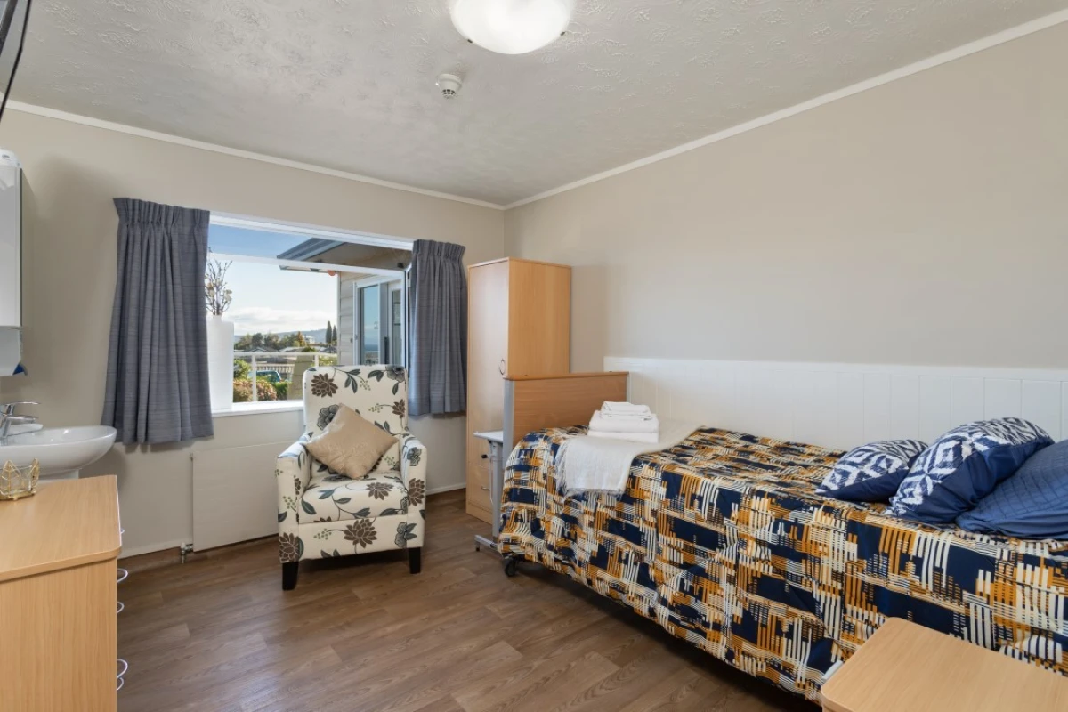 bupa-liston-heights-care-home-2264
