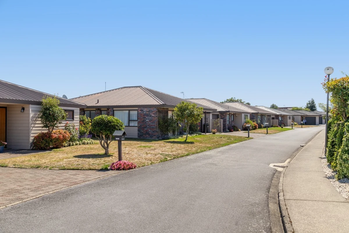 bupa-liston-heights-retirement-village-11