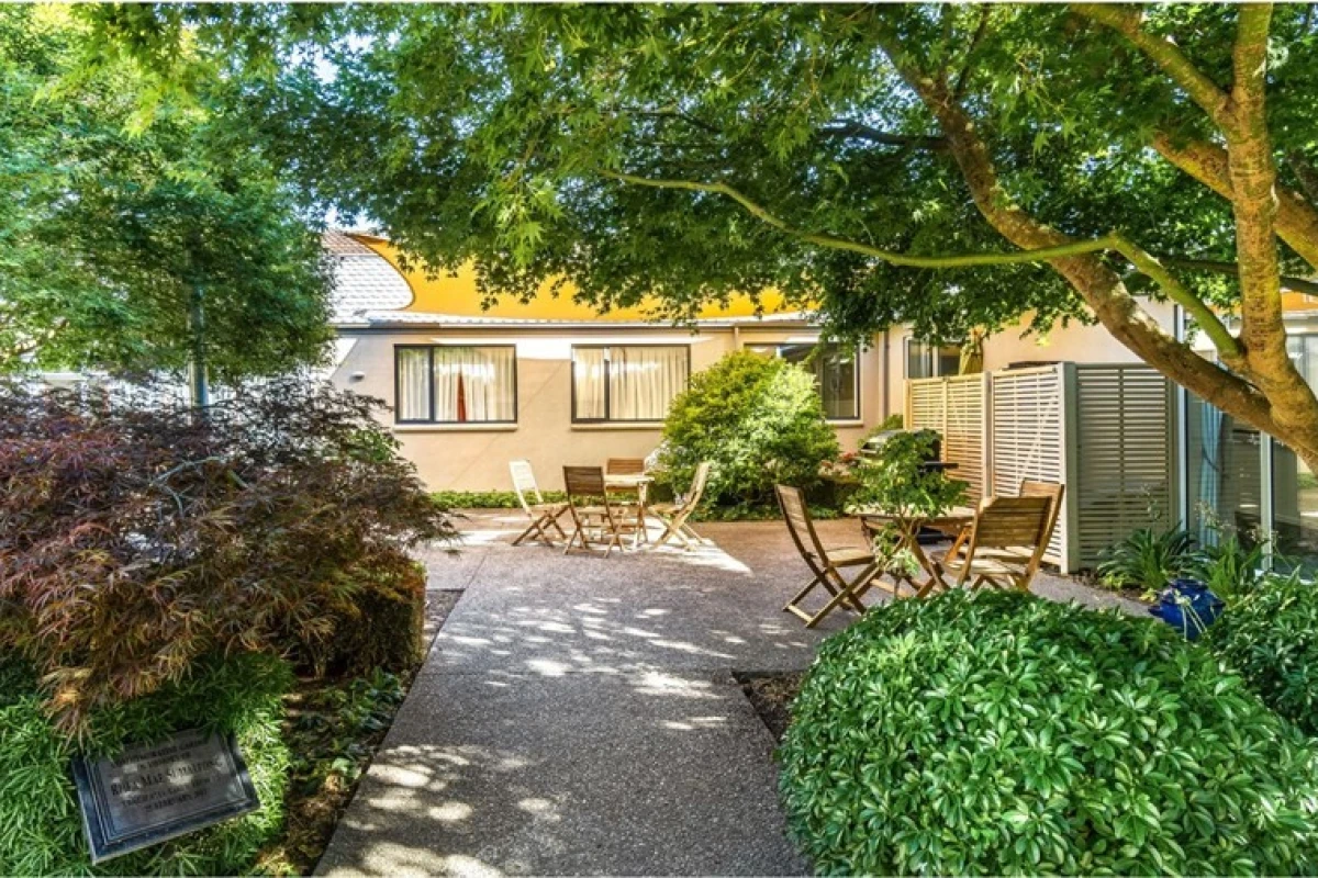 bupa-parklands-care-home-2838