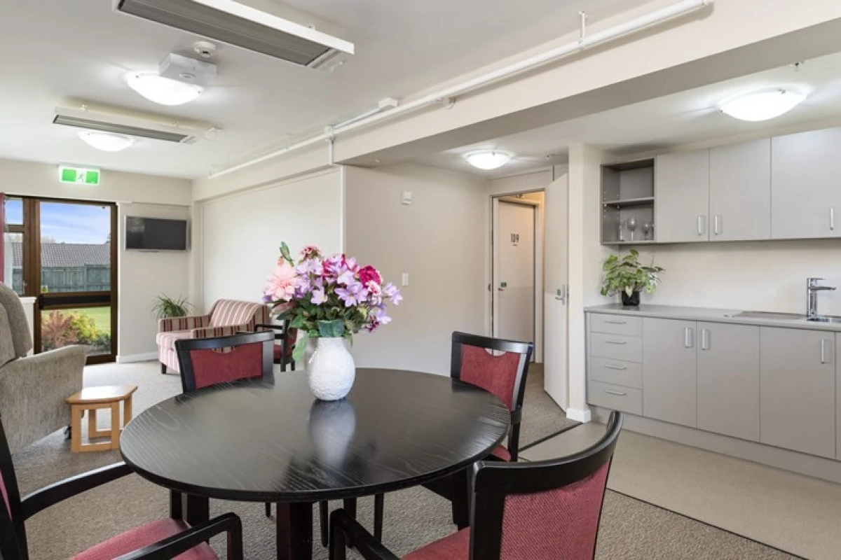 bupa-redwood-care-home-2479