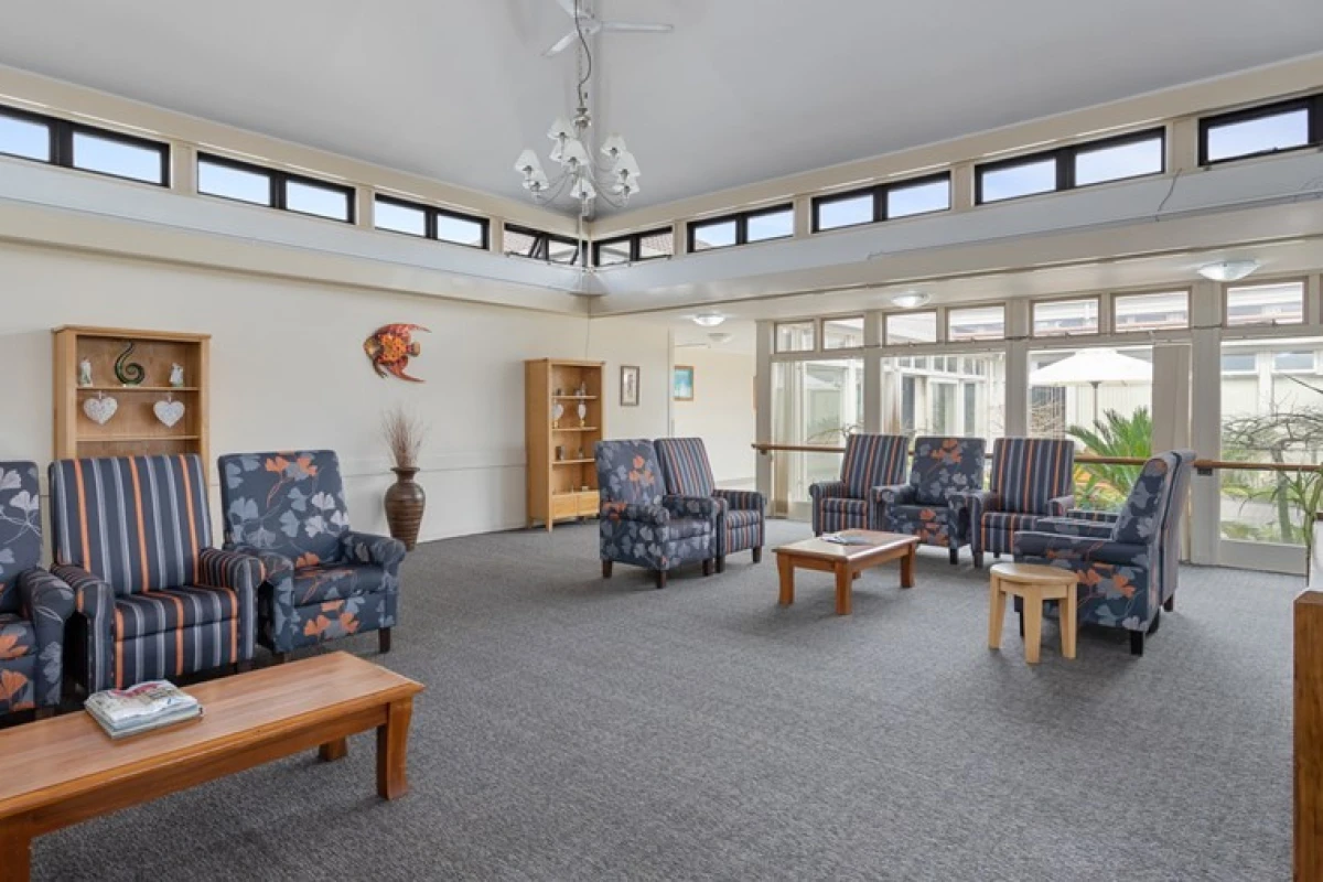 bupa-redwood-care-home-2483