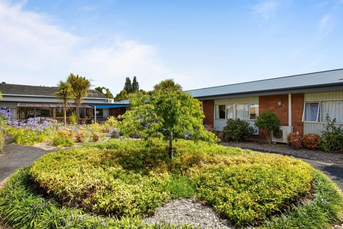 bupa-sunset-care-home-2177