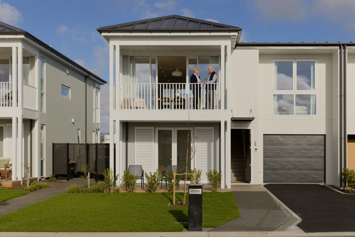 burlington-village-13070