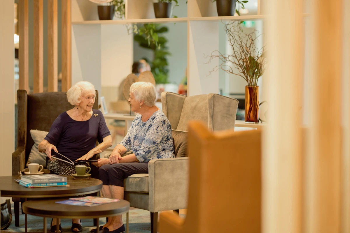 edgewater-village-metlifecare-8103