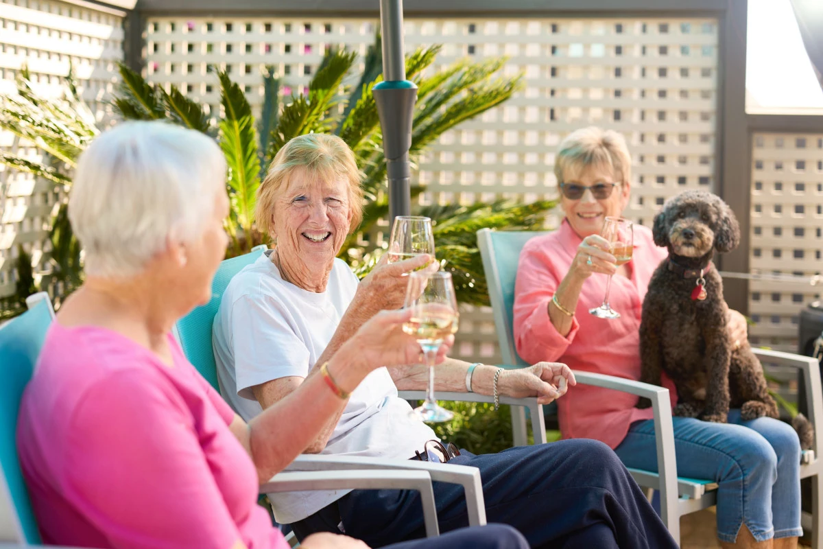 edgewater-village-metlifecare-8105