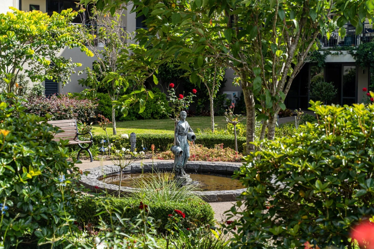 edmund-hillary-retirement-village-care-home-4397