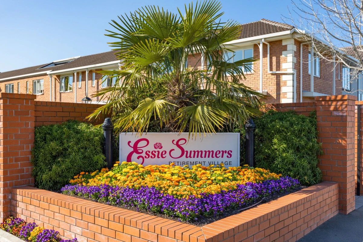 essie-summers-retirement-village-care-home-4405