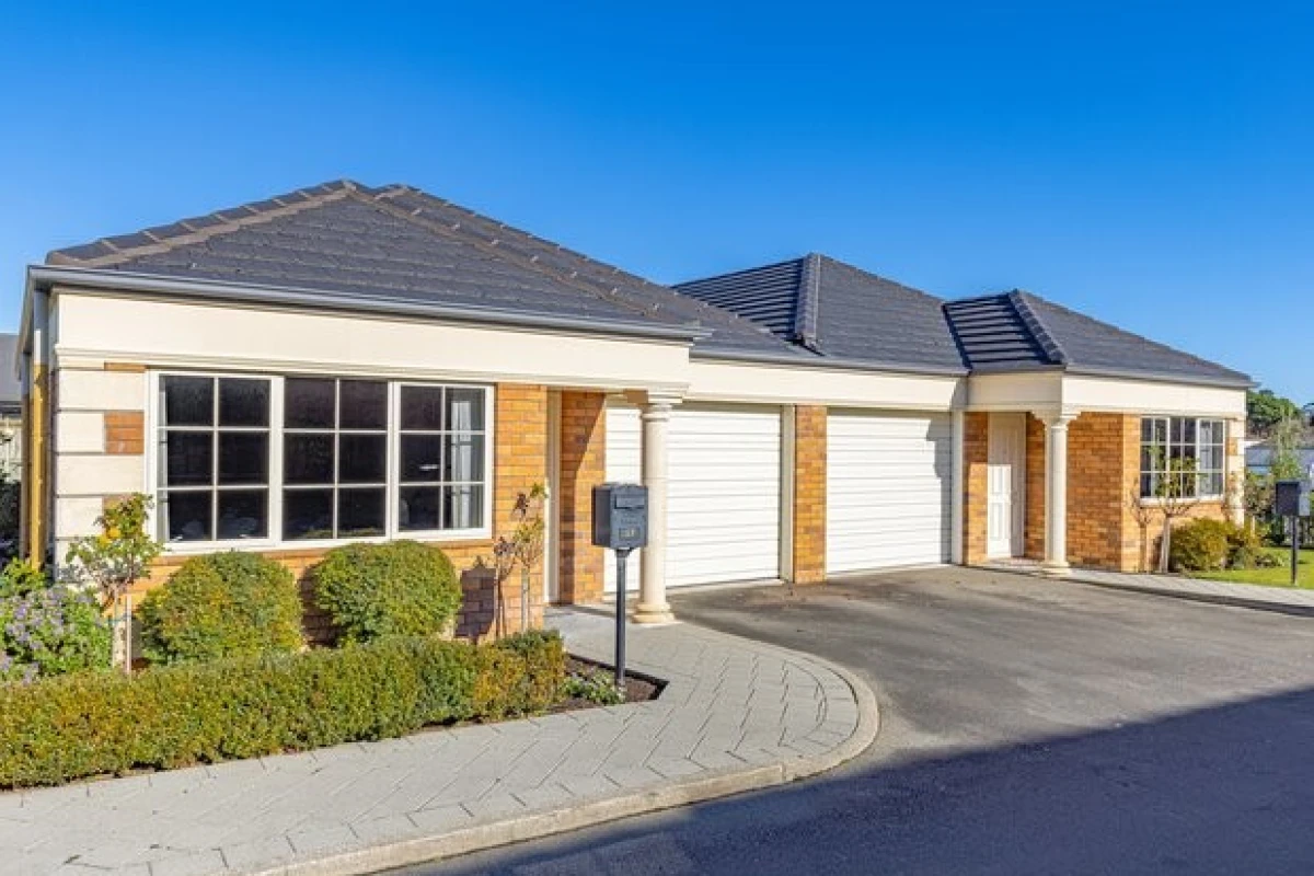 jane-winstone-retirement-village-6103