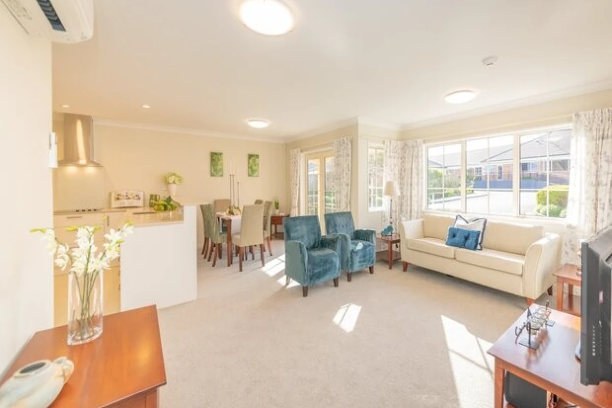 jane-winstone-retirement-village-6105