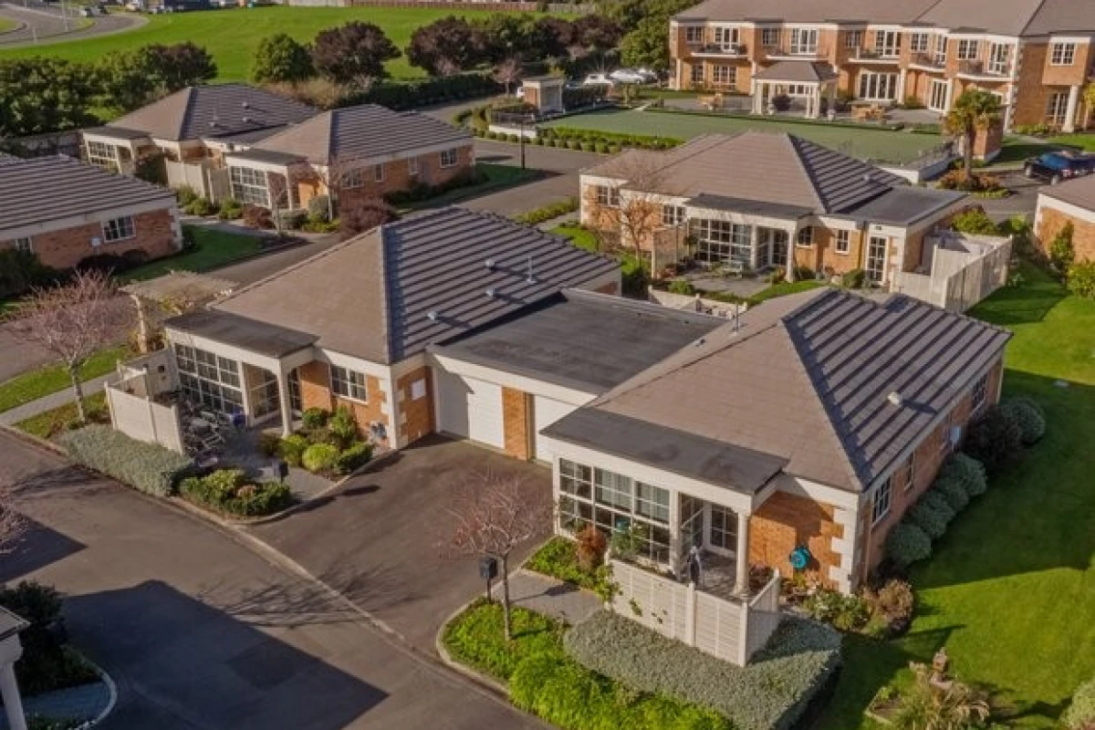 julia-wallace-retirement-village-6140