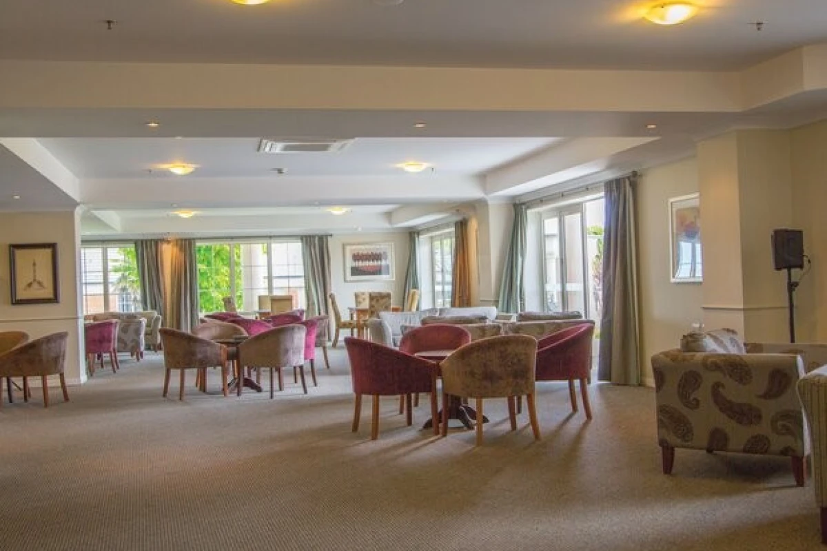 julia-wallace-retirement-village-care-home-3396