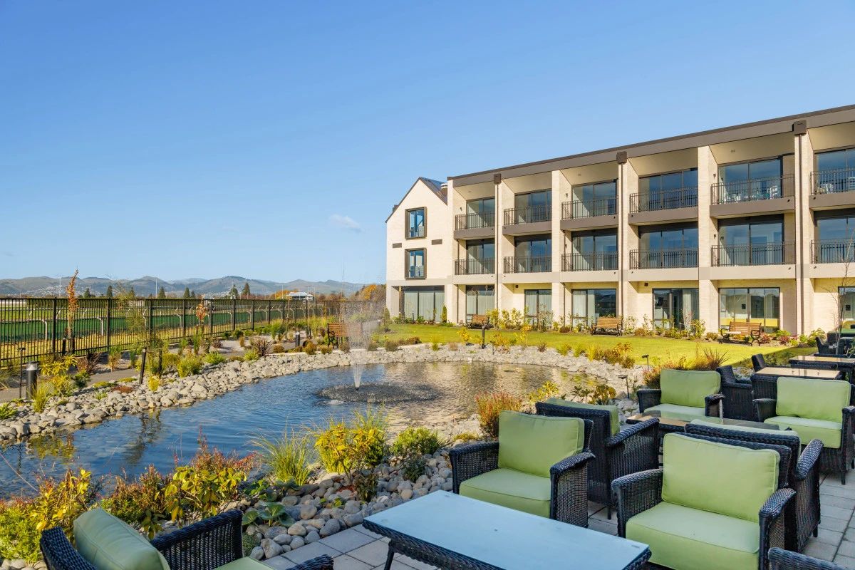 kevin-hickman-retirement-village-12553