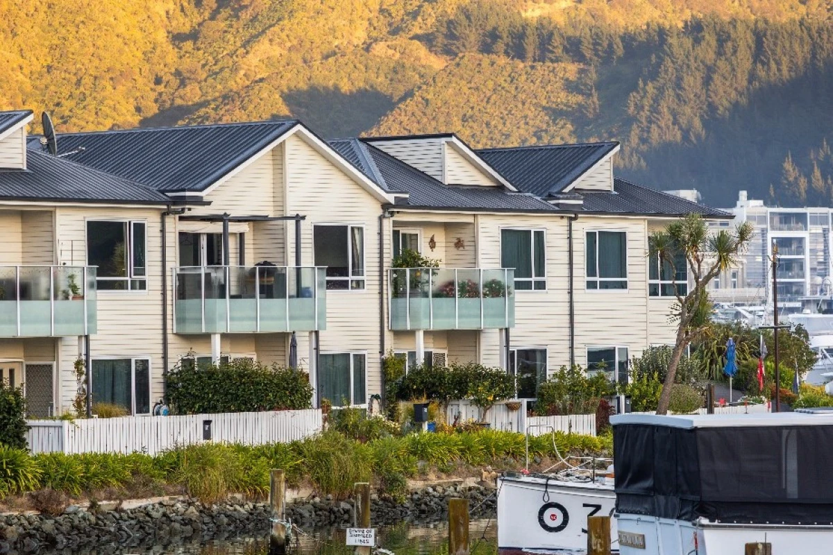 marina-cove-retirement-village-9953