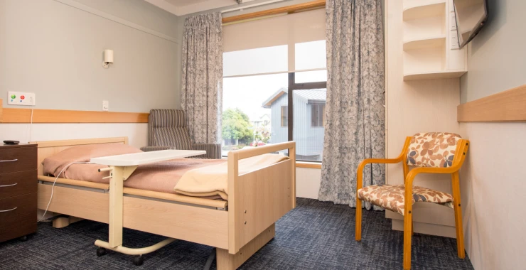 nurse-maude-care-home-room-1794