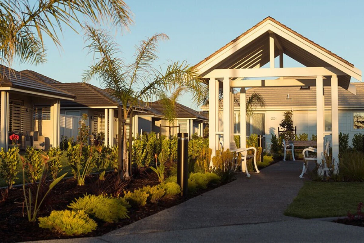 pacific-lakes-village-10387