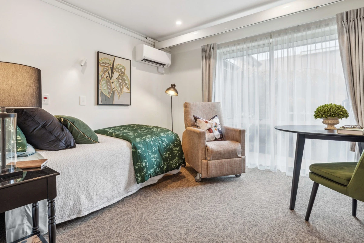 palm-grove-rest-home-6074