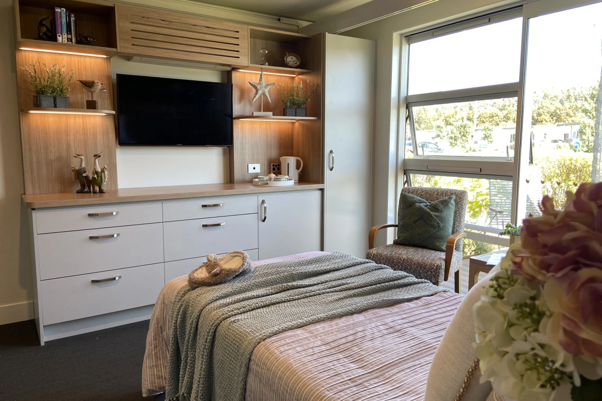 papamoa-beach-village-care-home-metlifecare-5020