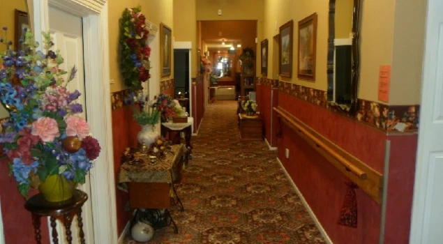 queen-rose-retirement-home-1