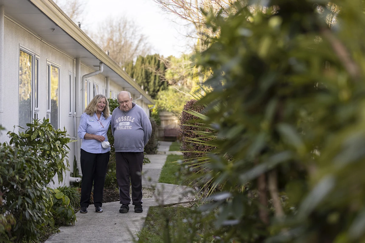 radius-st-helenas-6083