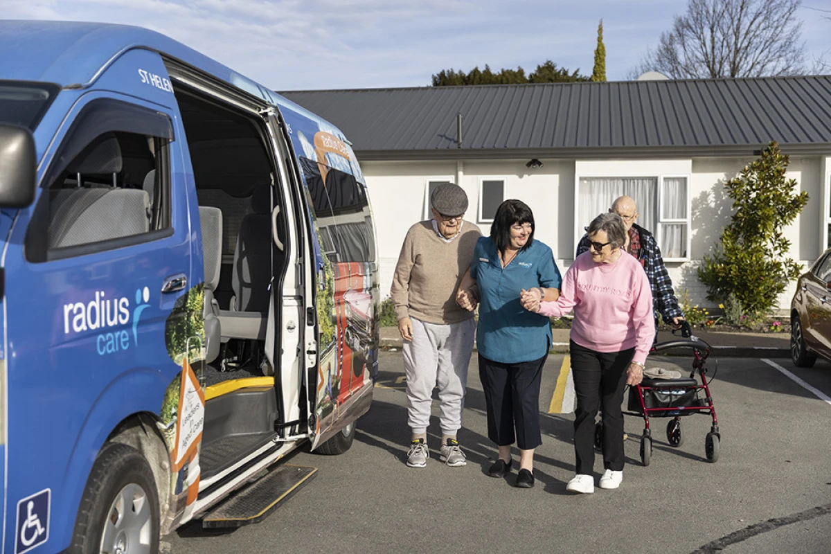 radius-st-helenas-6085