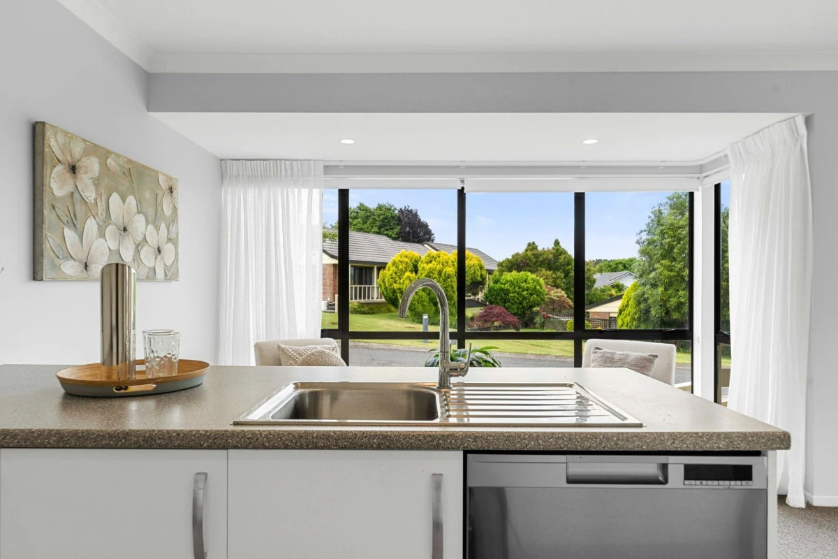 radius-windsor-court-lifestyle-village-11792