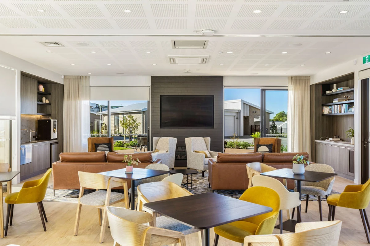 red-beach-vivid-living-9603