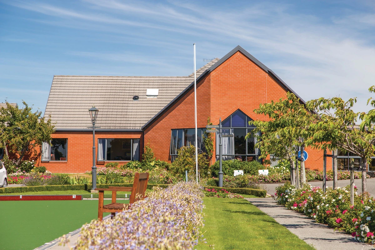 rowena-jackson-retirement-village-care-home-4945