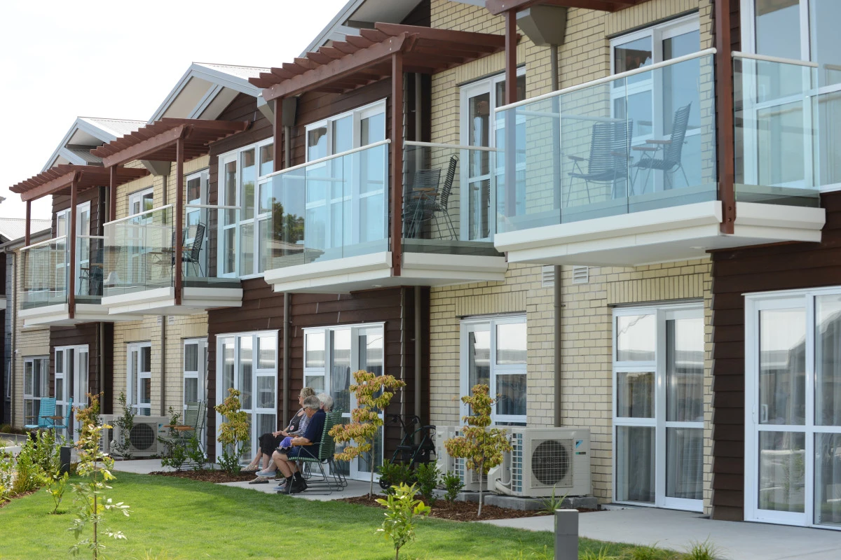 somervale-village-care-home-metlifecare-5578