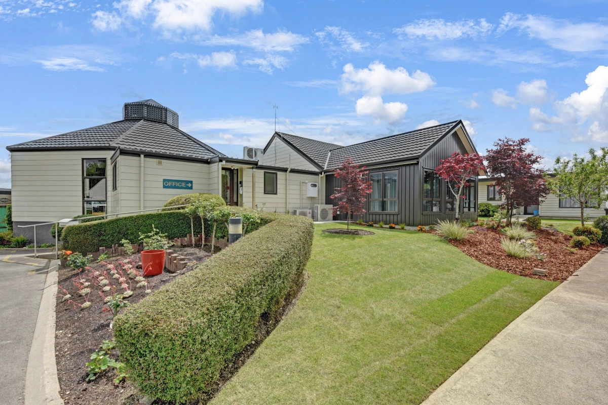 stoke-retirement-village-9050