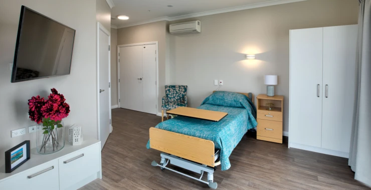 summerset-cambridge-room-1874