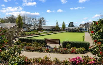 Summerset down the Lane, Hamilton