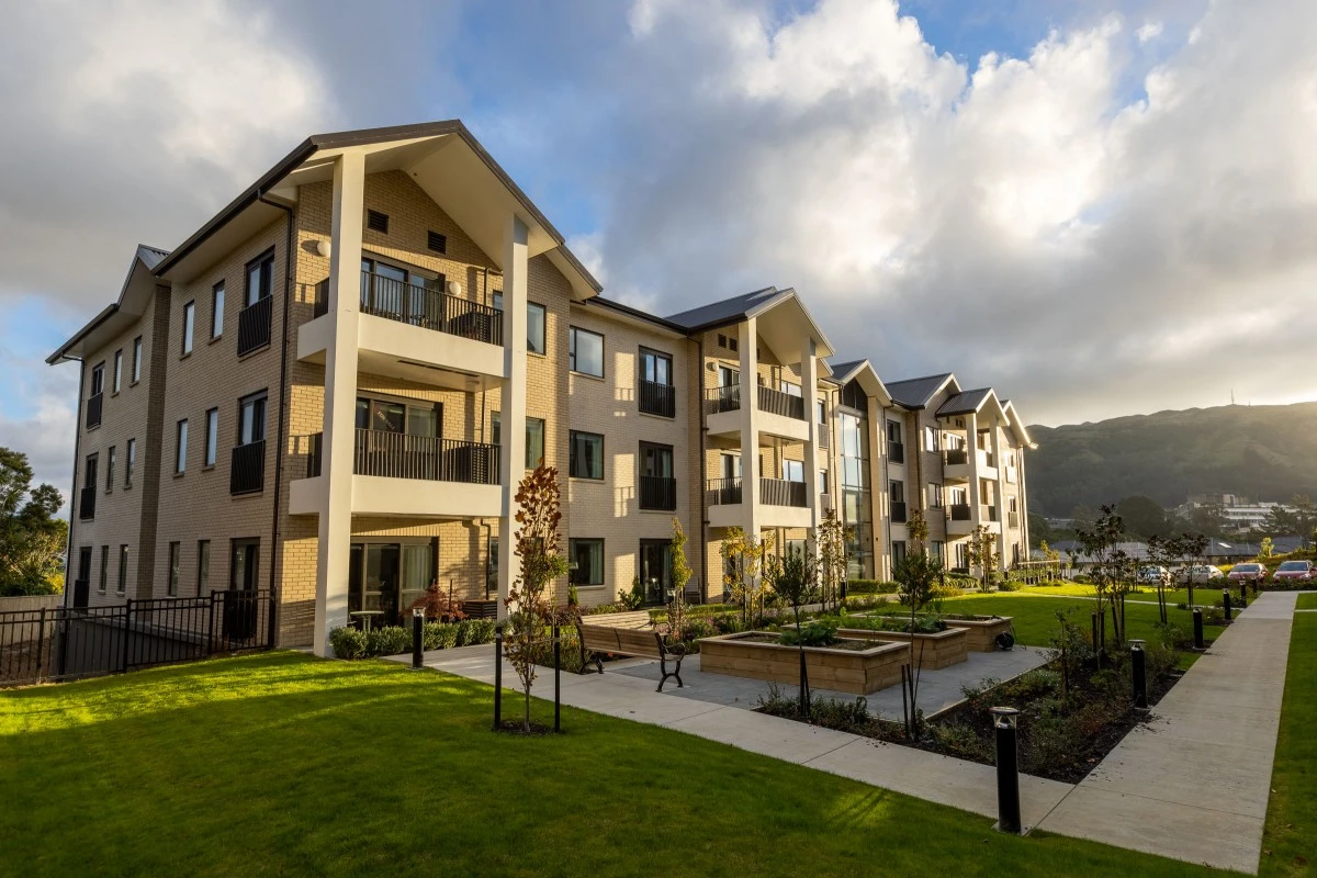 summerset-on-the-landing-7064