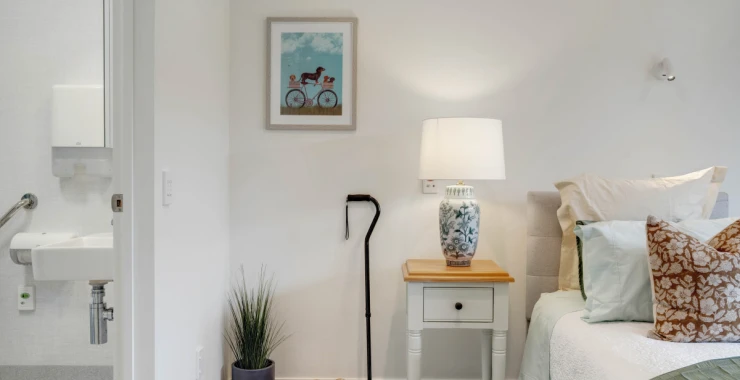 the-oaks-care-suites-room-1934