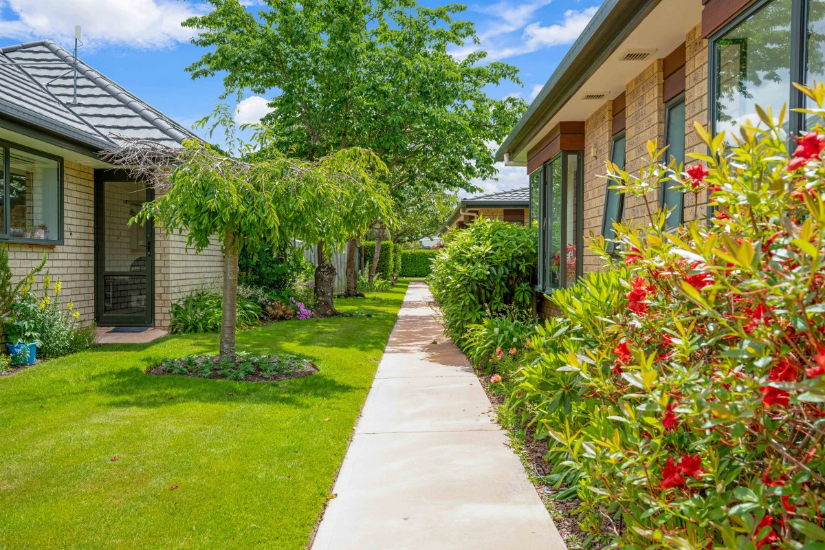 the-oaks-retirement-village-13710