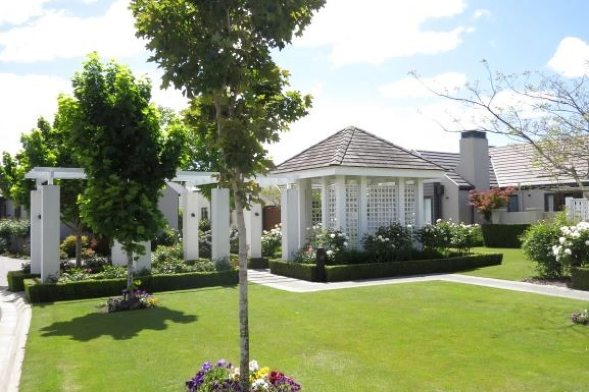 the-russley-village-ashley-suites-6