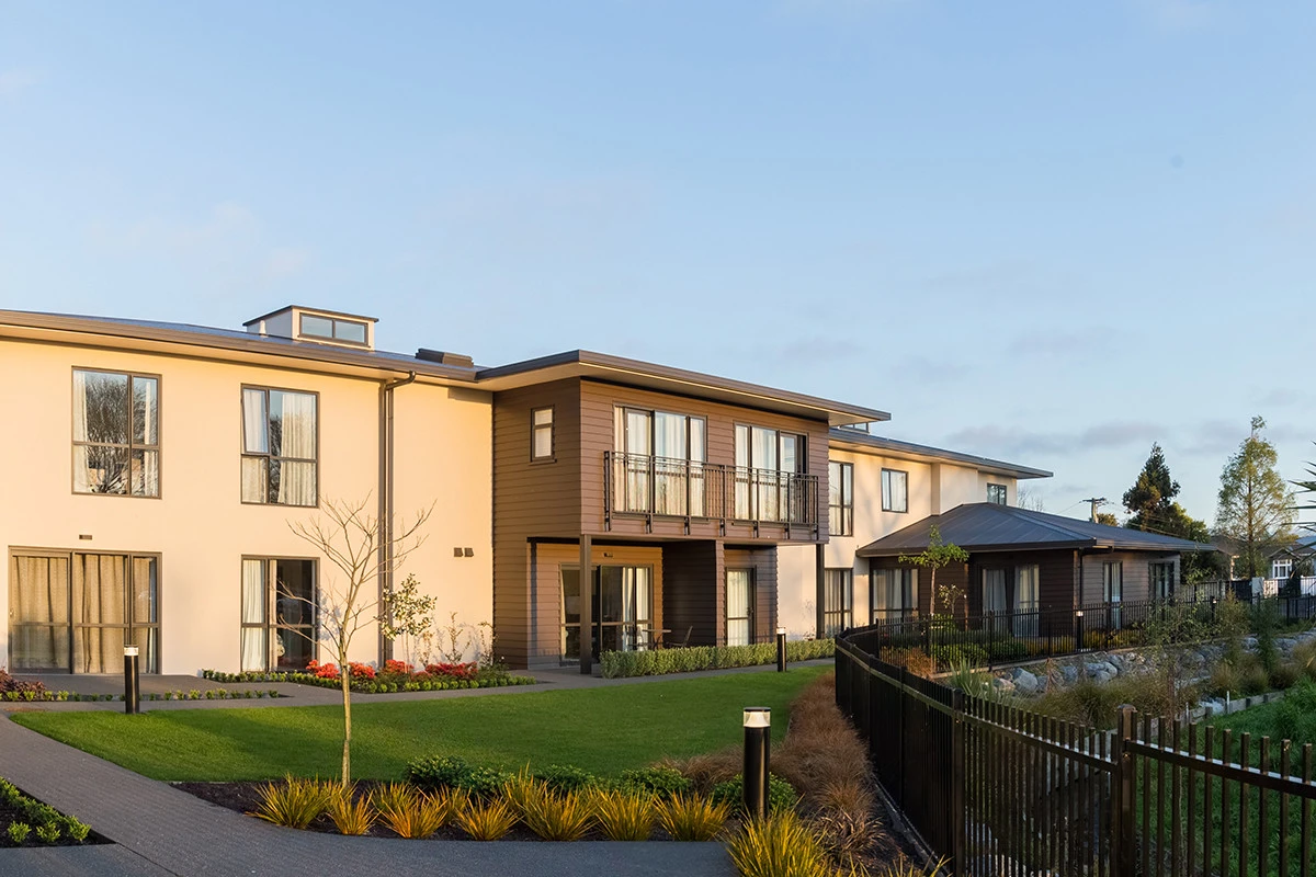 the-village-palms-7617