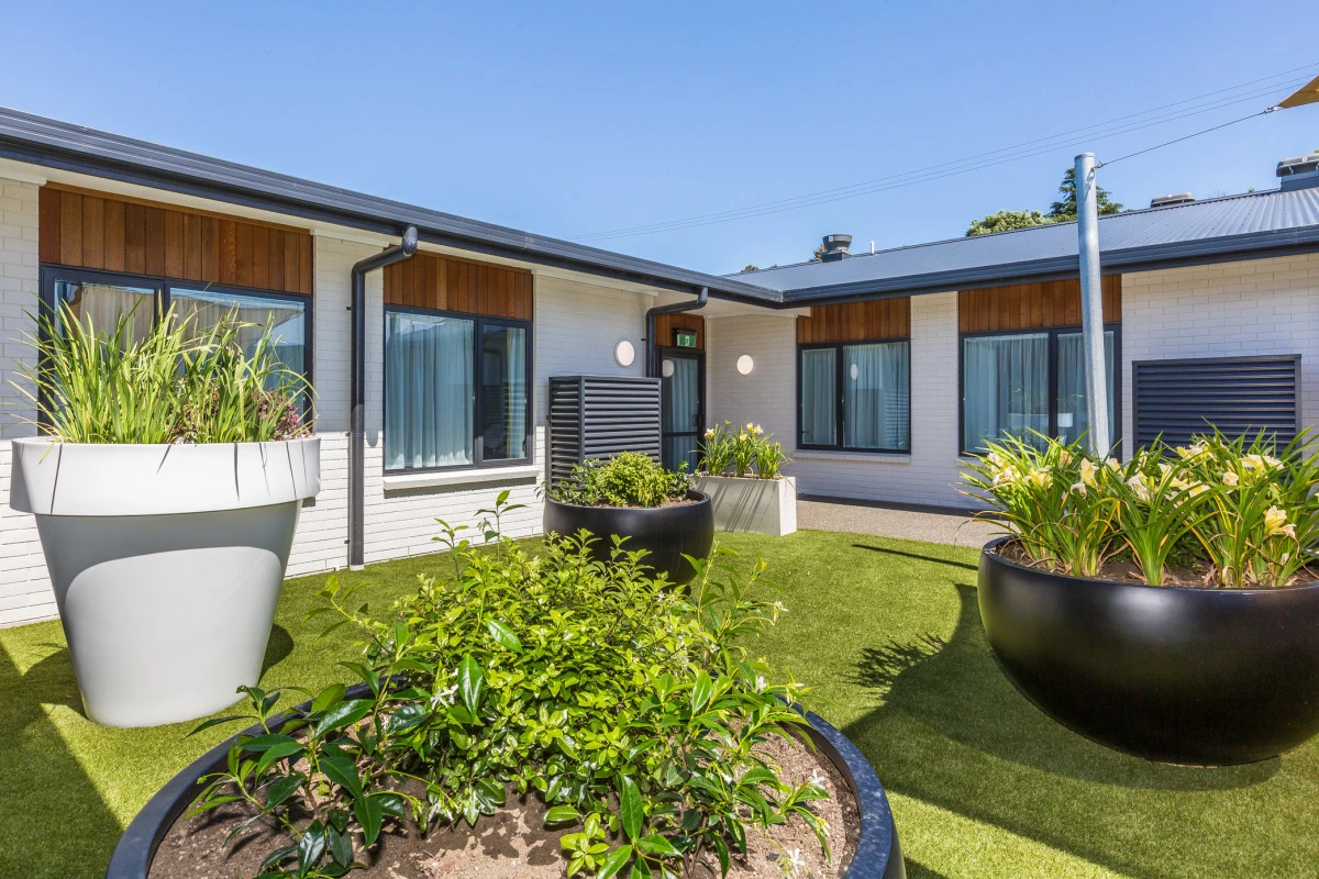 willowbank-care-home-5078