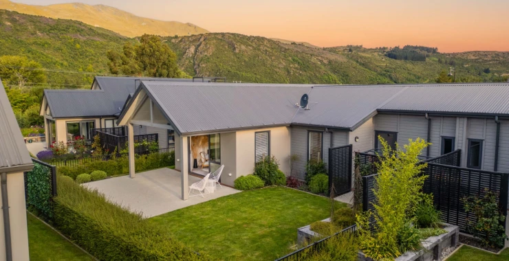 arrowtown-lifestyle-village-arrowtown-lifestyle-without-the-pricetag-49281