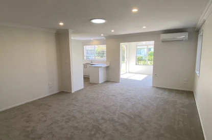 bayswater-village-metlifecare-beautiful-villa-surrounded-by-garden-43110