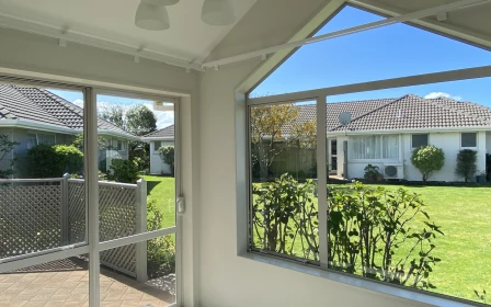 bayswater-village-metlifecare-beautiful-villa-surrounded-by-garden-43114