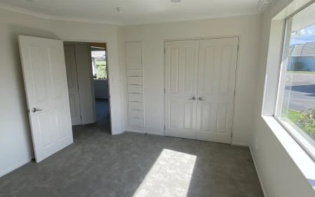 bayswater-village-metlifecare-beautiful-villa-surrounded-by-garden-43117