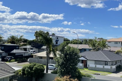 bayswater-village-metlifecare-stunning-apartment-with-views-balcony-40562