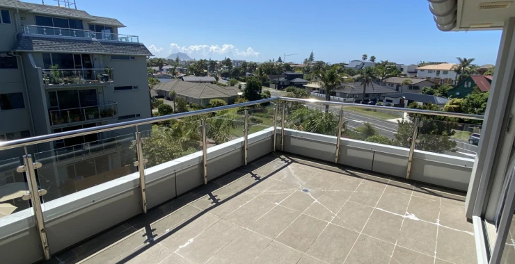 bayswater-village-metlifecare-top-floor-apartment-with-mount-views-45043